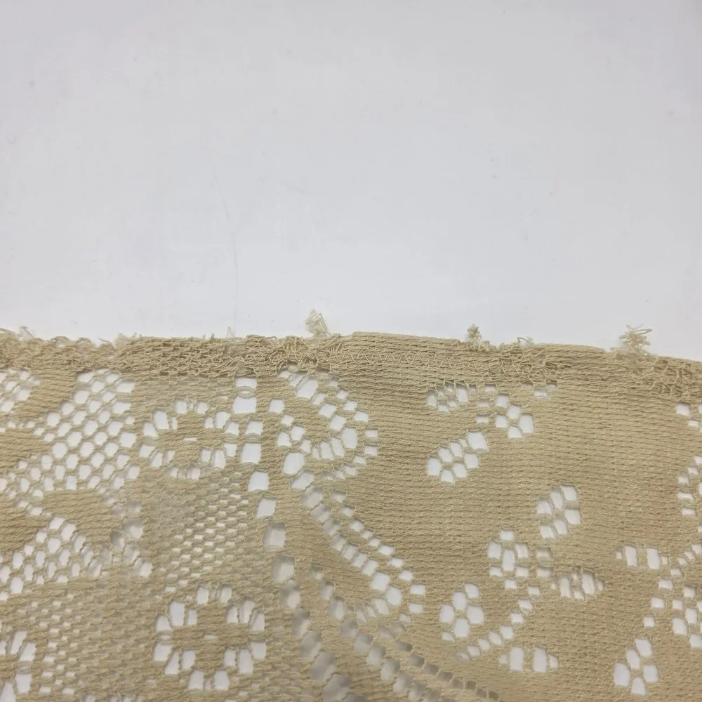 Vintage Cream Lace Tablecloth Floral Medallion Cottagecore Victorian 105x75
